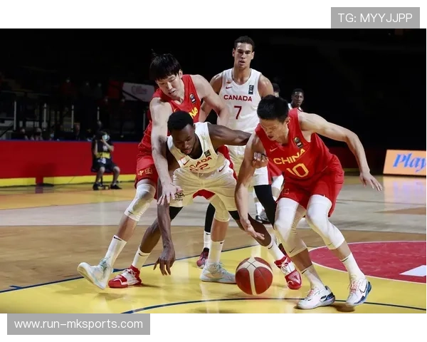 瑞士队服红艳亮相,主场迎战强敌气势如虹